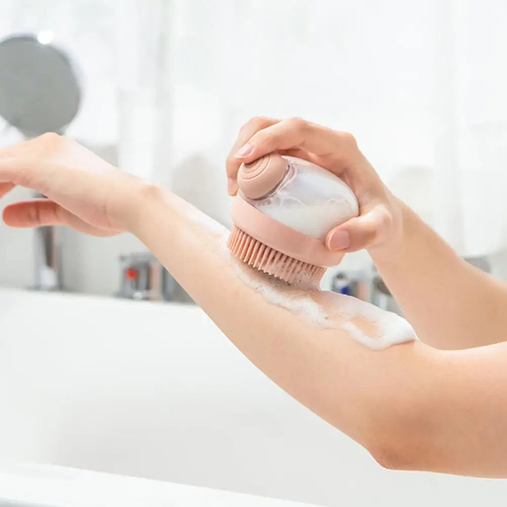 Liquid Distribution Pet Brush Ergonomic Pet Bath Brush with Shampoo Dispenser for Massage Actions All-in-one Shower for Dogs