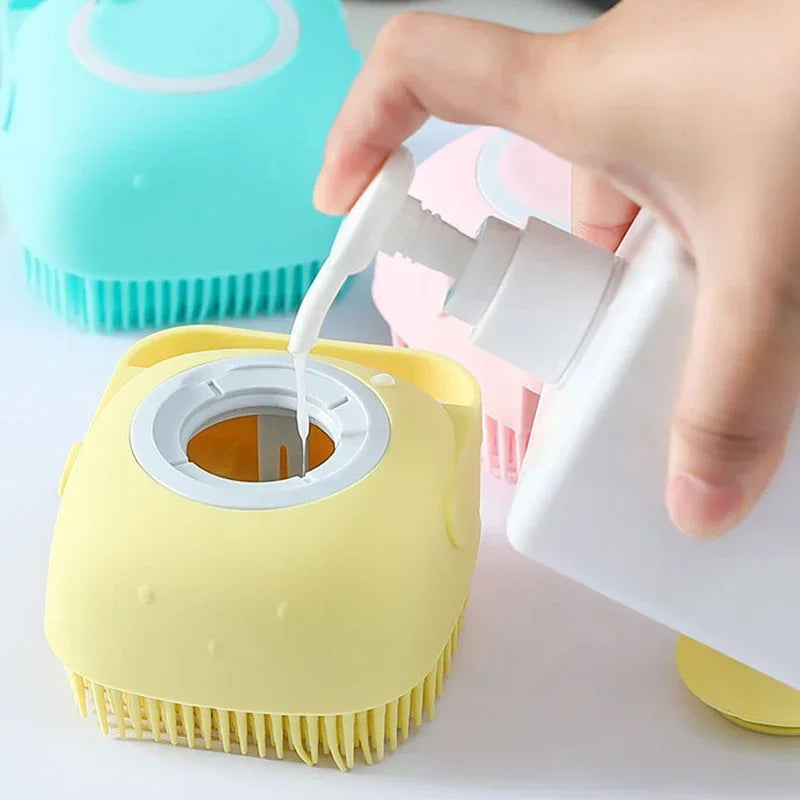 Dog Bath Brush, Pet Massage Brush Shampoo Dispenser, Soft Silicone Brush Rubber Bristle for Dog Grooming Brush Pet Accessories
